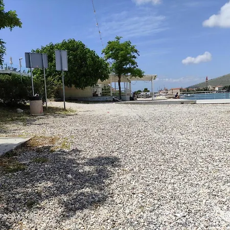 Ella Apartman Trogir
