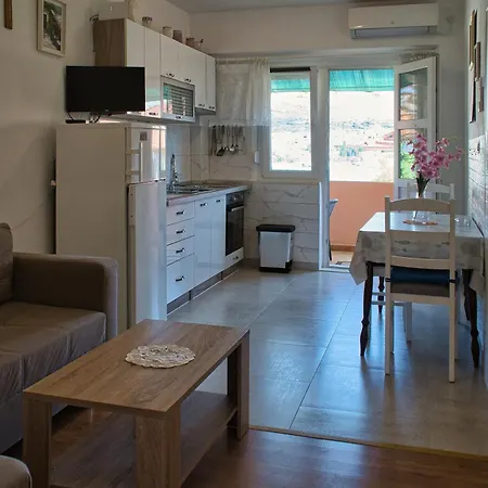Ella Apartman Trogir