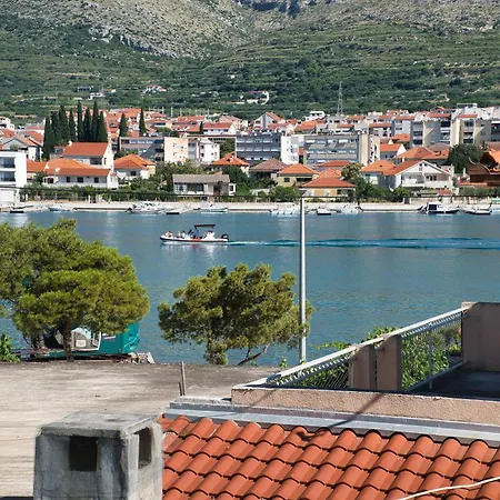 Ella * Trogir