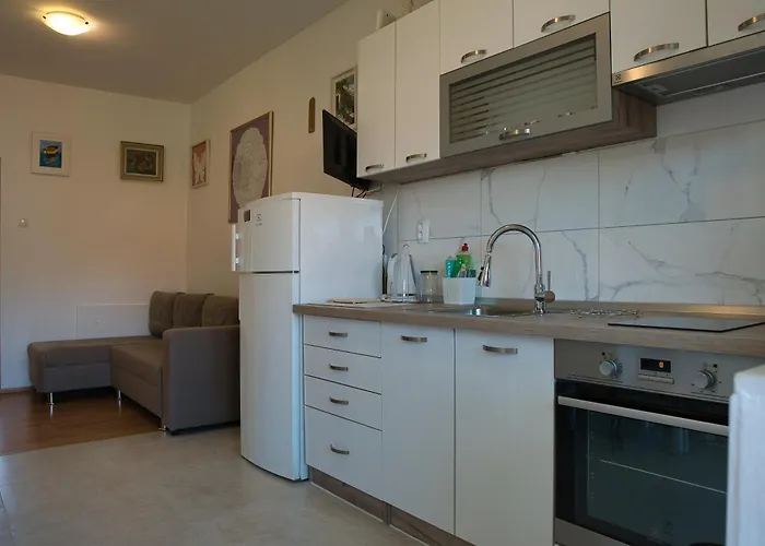 Apartament Ella *