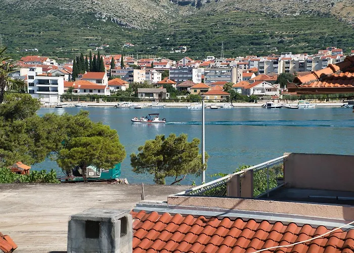 Ella * Trogir